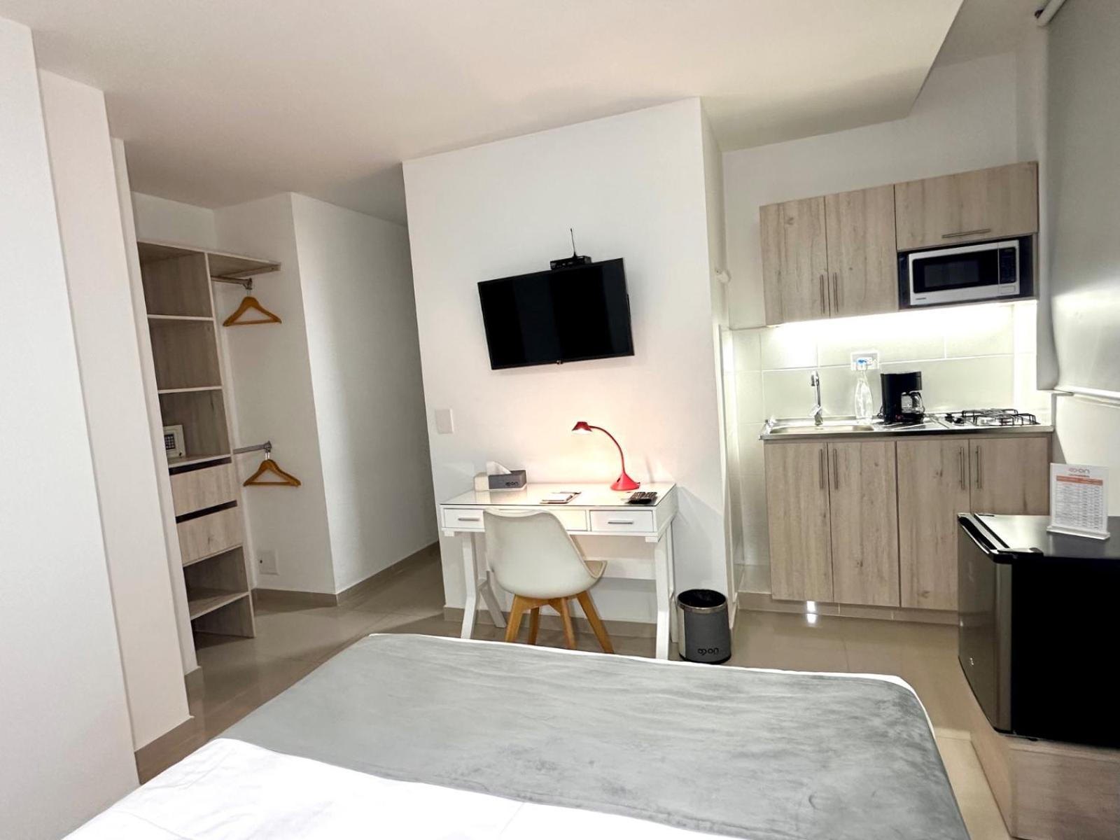 קאלי On Apartasuites מראה חיצוני תמונה